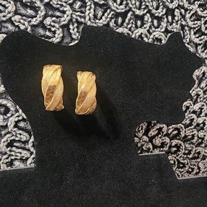 Retro Gold tone chain earings